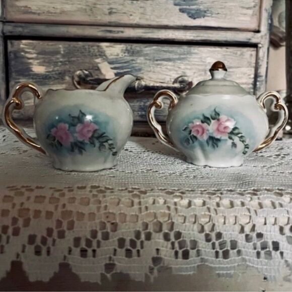 Mini Cream Sugar Vintage 1972 Hand Painted White Blue Roses Signed 🎉 HOST PICK 🎉 - Picture 7 of 16